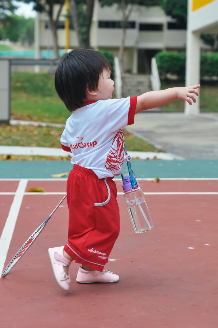 Ruiying plays badminton